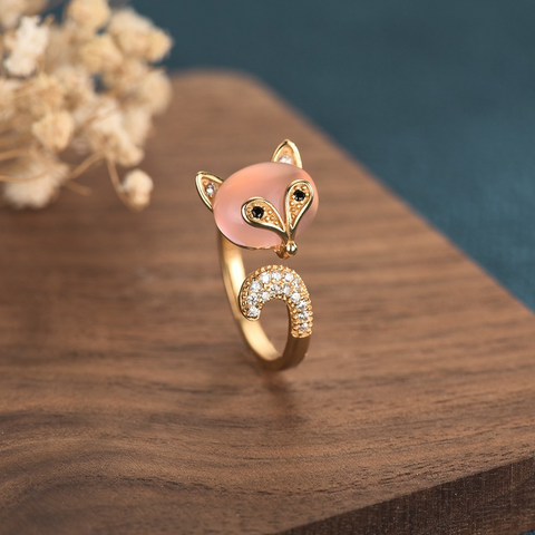 Creative Rose Quartz Fox Ring – Natural Crystal Inlay, Light Luxury Niche Design Fashion Jewelry for Women