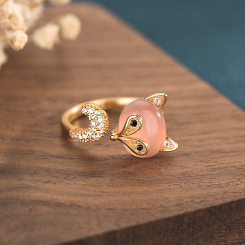 Creative Rose Quartz Fox Ring – Natural Crystal Inlay, Light Luxury Niche Design Fashion Jewelry for Women
