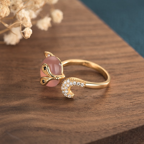 Creative Rose Quartz Fox Ring – Natural Crystal Inlay, Light Luxury Niche Design Fashion Jewelry for Women