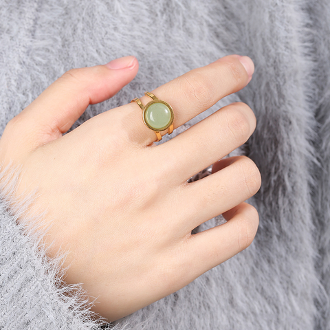 Crystal Agate Gold Ring for Women – Open Round Titanium Steel Band, Unique Versatile Jewelry Gift