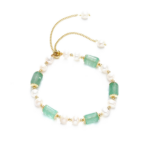 Green Strawberry Crystal Bracelet with Freshwater Pearl – Elegant Natural Crystal Jewelry for Women