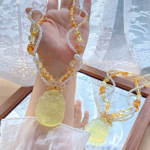 Citrine Fox Pendant Necklace – Lemon Quartz, Yellow Tower Crystal, Pearl & White Crystal Beads