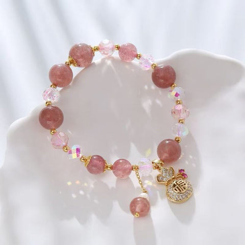Strawberry Quartz Beaded Hand Chain for Females - Natural Stone with Unique Money - bag Pendant, High - end Niche Jewelry